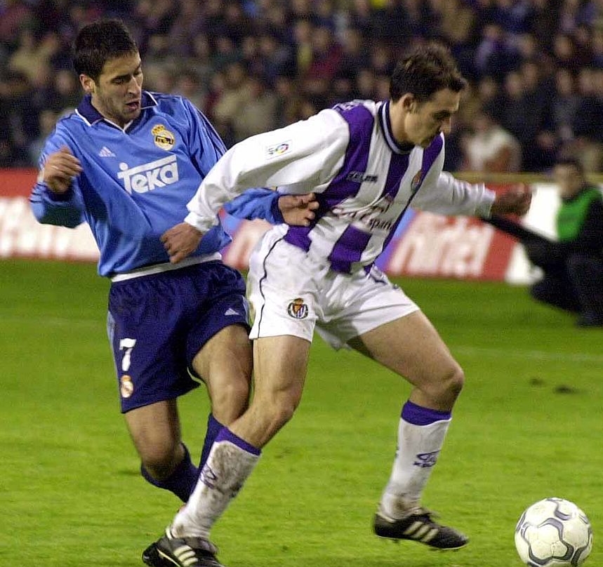 3rdモデル(写真左)※2000-2001シーズンまで使用