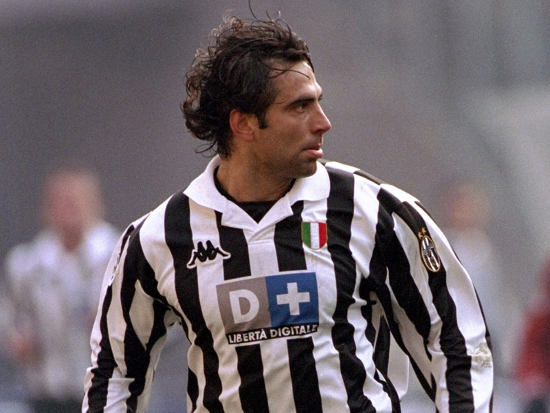 選手時代はユヴェントスでもプレーしたエスナイデル監督　[写真]＝Getty Images　