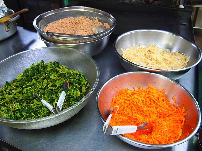 食事は栄養士管理の献立