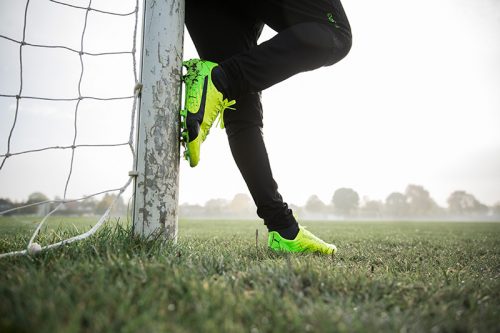 17ss_social_ts_pumafootball_q1_evospeed_09