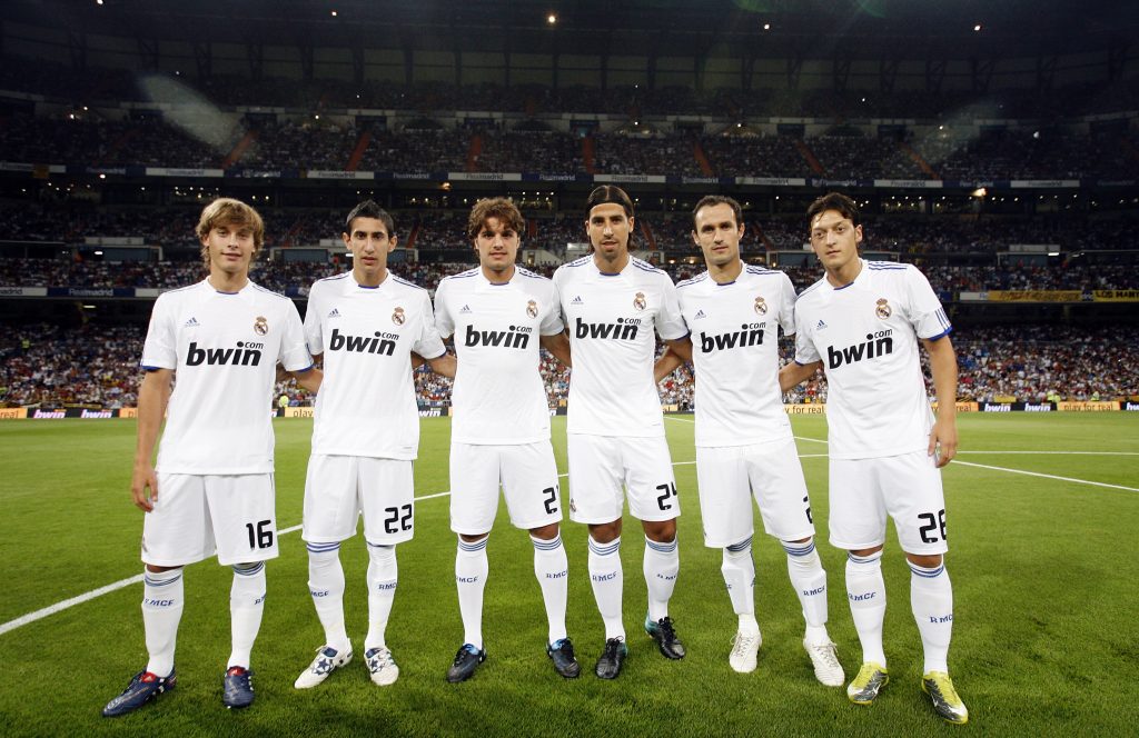 Real Madrid v Penarol - Santiago Bernabeu Trophy