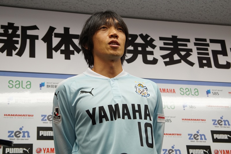 磐田が今季の背番号を発表…中村俊輔が「10」、川又堅碁は「20」に