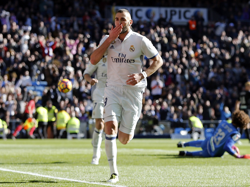 チーム2点目を決めたベンゼマ　[写真]＝Real Madrid via Getty Images