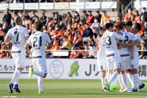 Shimizu S-Pulse v Vissel Kobe - J.League J1