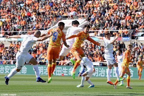 Shimizu S-Pulse v Vissel Kobe - J.League J1