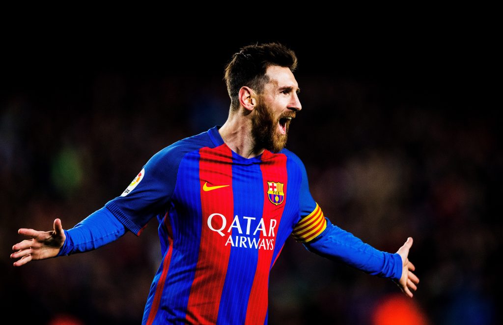 メッシがゴール後に見せた謎の 電話パフォーマンス その意味とは サッカーキング