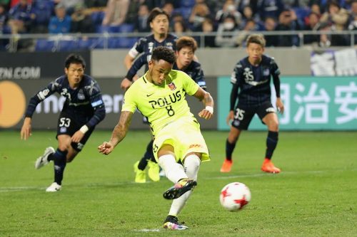 Gamba Osaka v Urawa Red Diamonds - J.League J1