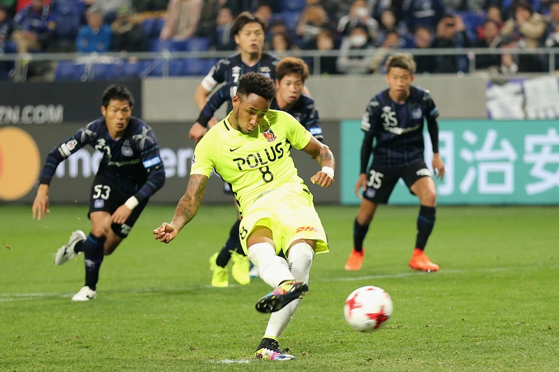 Gamba Osaka v Urawa Red Diamonds - J.League J1