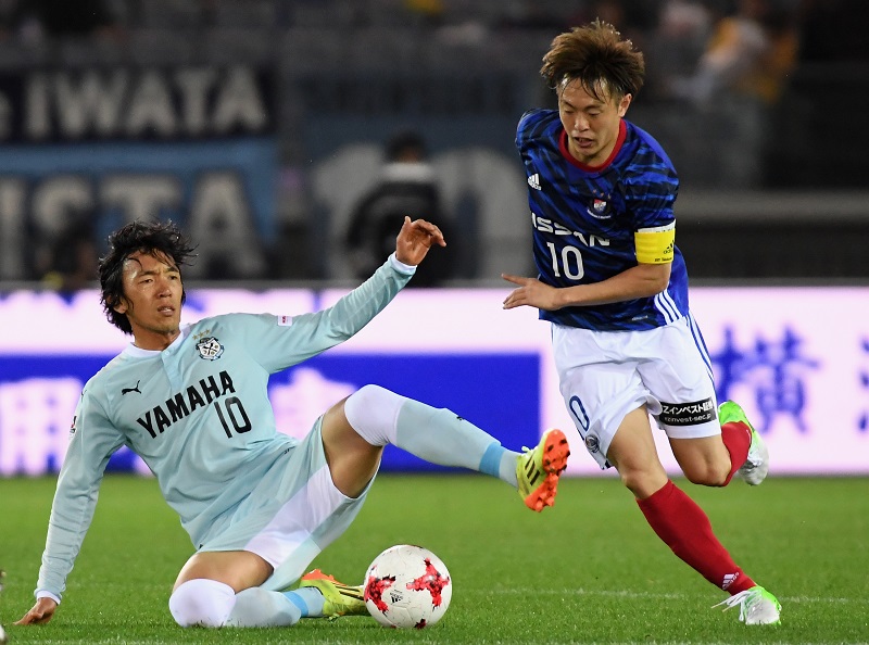 “俊輔ダービー”は横浜FMに軍配！　10番・齋藤学が2アシストで勝利に貢献