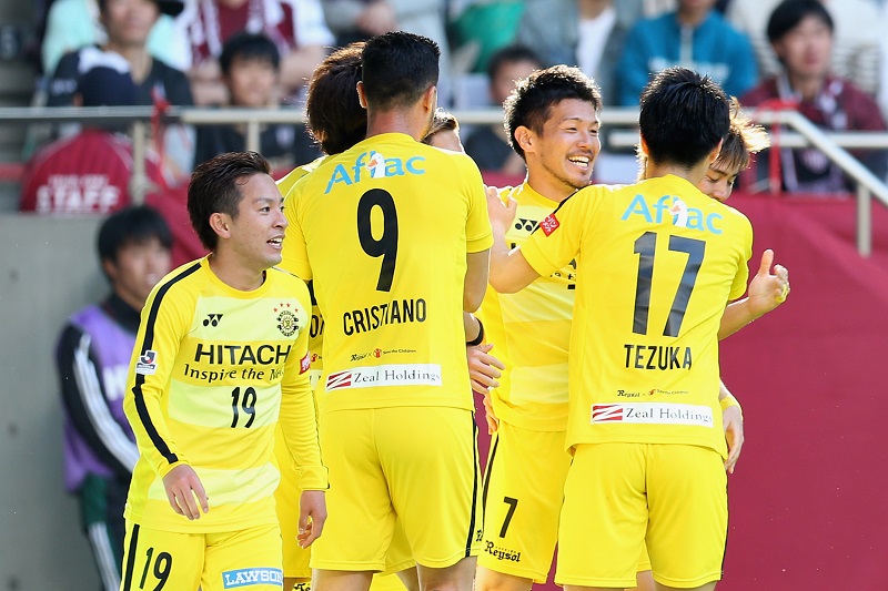 柏が大谷＆大津弾で首位撃破！　岩波退場の神戸は後半ロスタイムに逆転許す