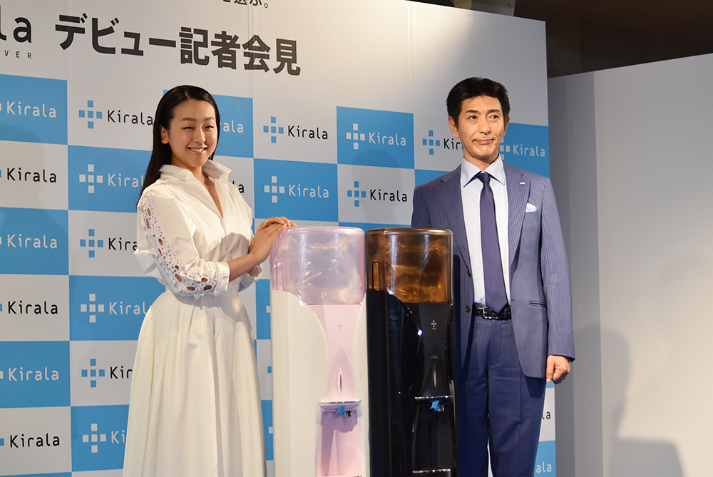 新ウォーターサーバーブランドの発表記者会見に浅田真央さんが登場「お家のキッチンに置きたい」