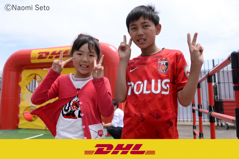 DHL_15