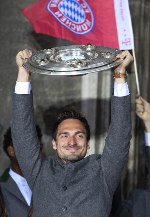 Bayern Muenchen Celebrate German Championship At Town Hall Balcony