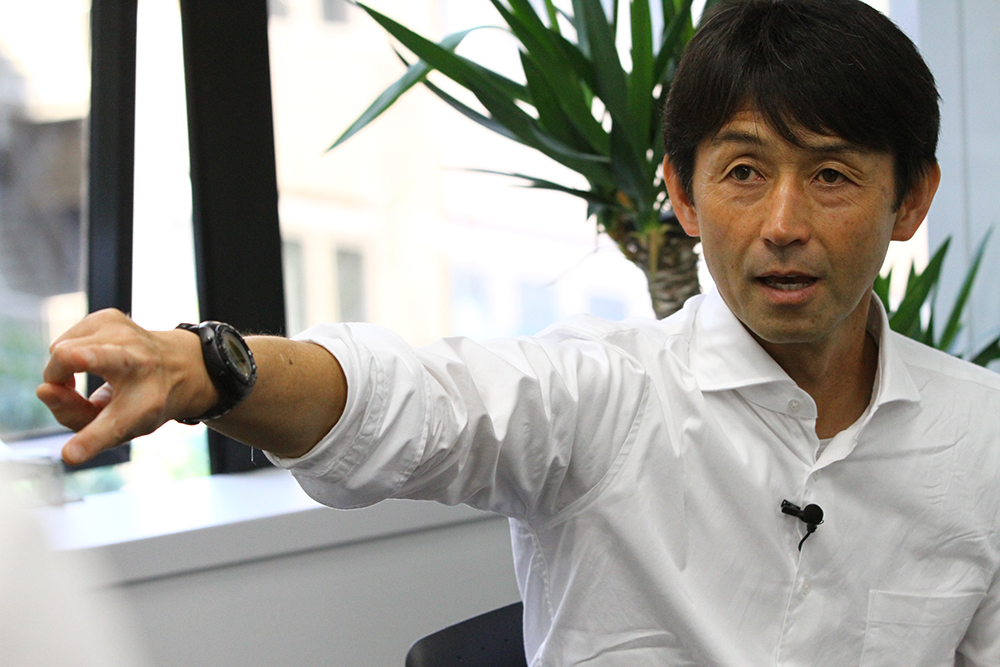 前・鹿島監督の石井氏、柴崎は「2歩、3歩先を読んだプレーができる。ピッチを俯瞰して見ることのできる選手」