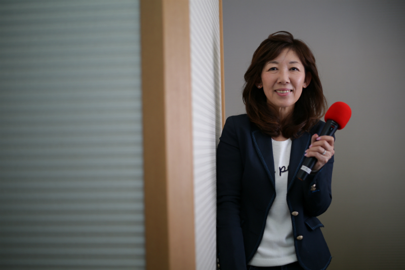 サッカーに生きる人たち チームとサポーターをつなぐ声 朝井夏海 浦和レッズ場内mc サッカーキング