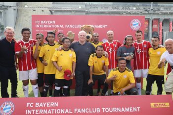 ウリ・ヘーネス