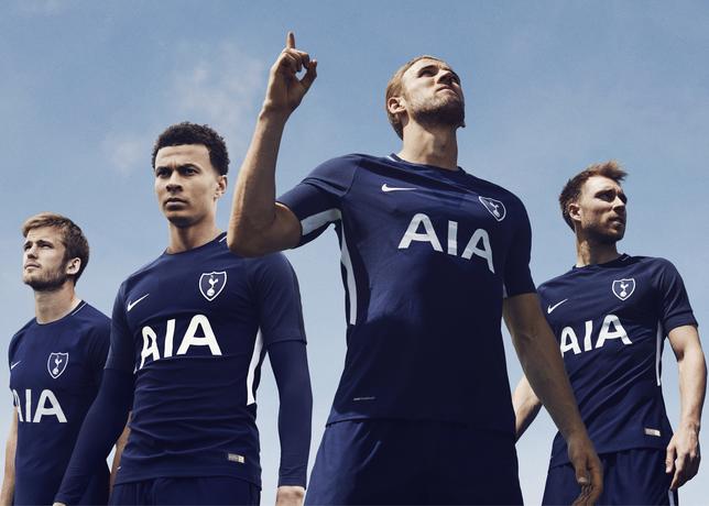 Tottenham_Hotspur_-_Away_-_Group_Image_71540