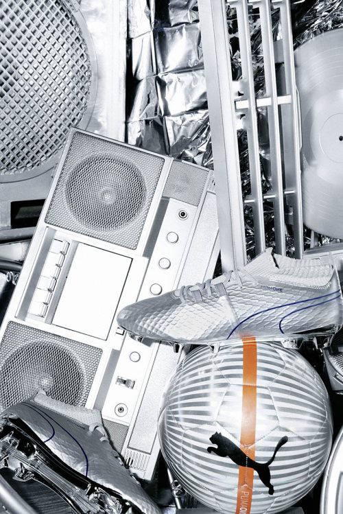 17AW_DIGITAL_TS_Football_PUMA-ONE_CHROME _Product-only_02