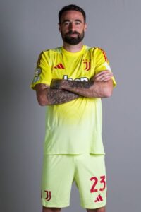 カルロ・ピンソーリョ