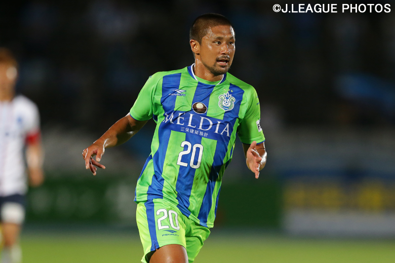 坪井慶介