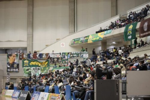 Jリーグ・ヴィッセル神戸とFリーグ・デウソン神戸はなぜつながったのか？ すべてのフットボールを巻き込む神戸のコラボ | サッカーキング