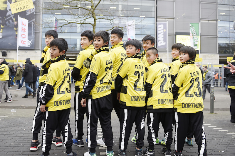 【EXILE CUPヨーロッパサッカー夢者修行】8万人超えのスタジアムで興奮のブンデスリーガ観戦