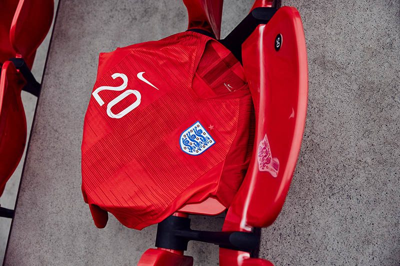 Nike-News-Football-Soccer-England-National-Team-Kit-11_77384
