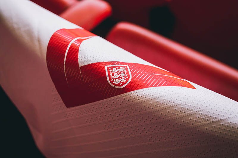Nike-News-Football-Soccer-England-National-Team-Kit-2_77377
