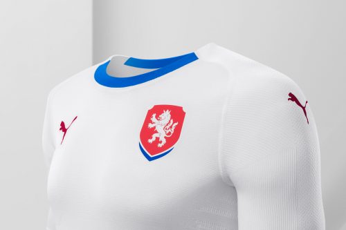 18SS_Consumer_TS_Football_WC_ALLWHITE_CZECHREP_DETAIL_02