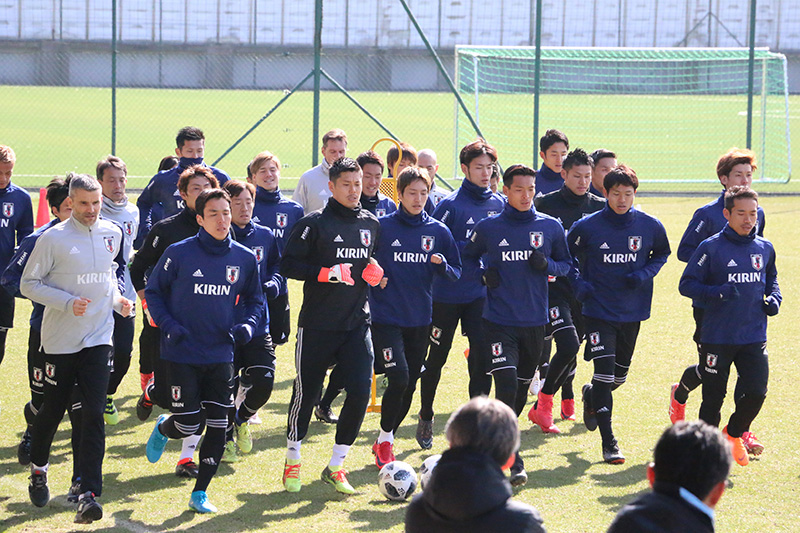 日本代表、ベルギー遠征の背番号決定…10番は森岡亮太、初招集の中島翔哉は18番
