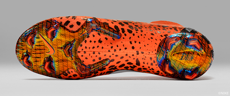 SP18_GFB_KimJones_Mercurial_AR6073-807_D_77692
