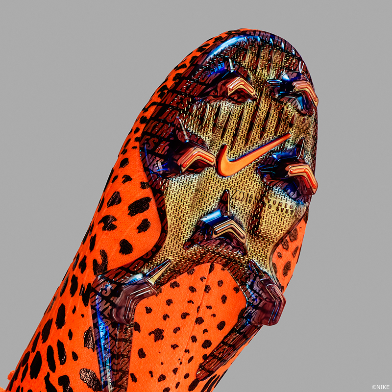 SP18_GFB_KimJones_Mercurial_AR6073-807_D_G_77690