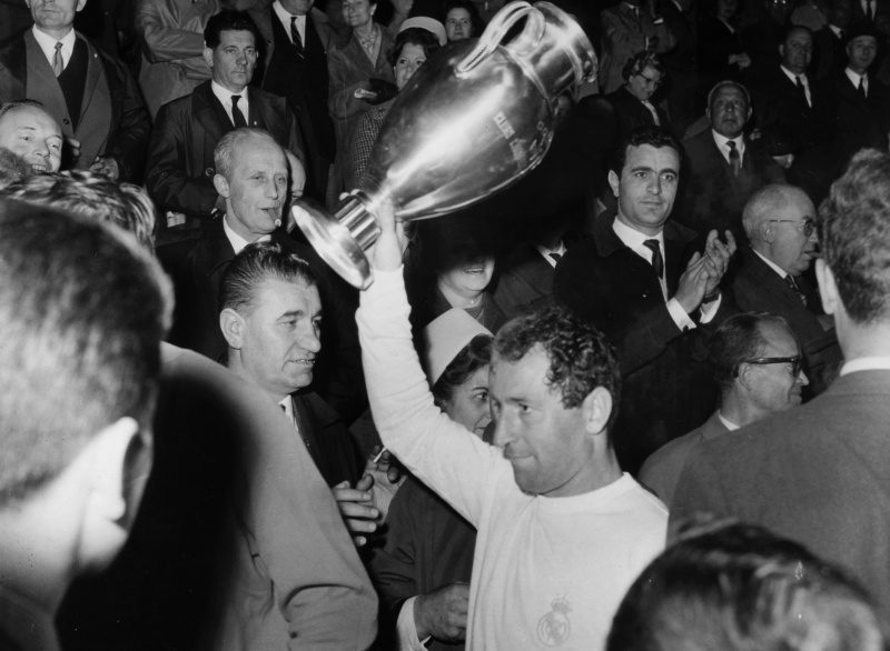 Sport Football.European Cup Final in Brussels. Real Madrid 2 v Partizan Belgrade 1. pic: 12th May 1966. Real Madrid's Francisco Gento with the European Cup after the victory.