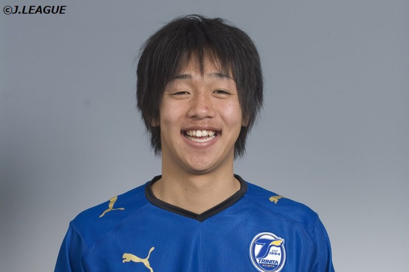 サッカーウェア　セレッソ大阪　サイン入り　インナーシャツ　清武弘嗣　山口蛍　など news_236607_1.jpg?time=