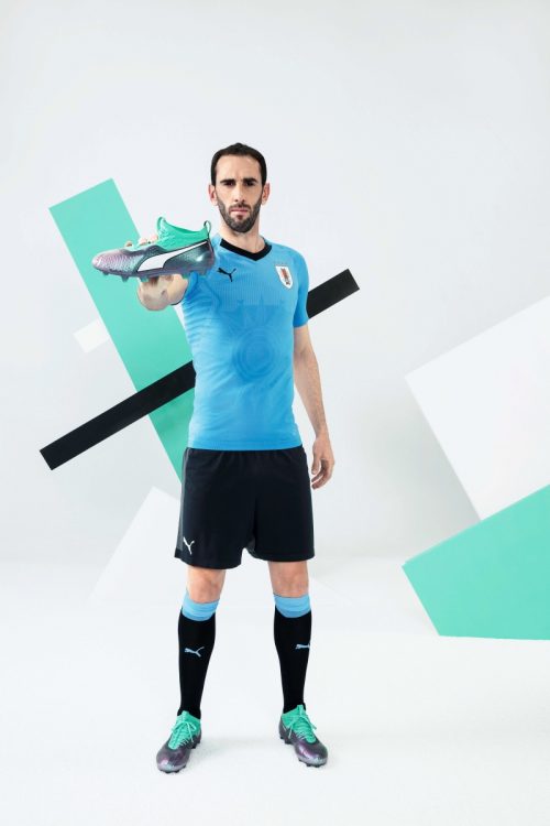 batch_18AW_PR_TS_Football_URUGUAY_WC_PORTRAIT4_STUDIO_GODIN_0310_RGB