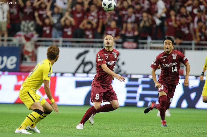 増山の今季初得点で神戸が勝利！　移籍後初先発のイニエスタは82分までプレー