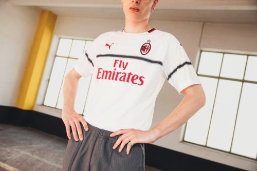 batch_18AW_PR_TS_FOOTBALL_ACM-AWAY_MODEL_0077_RGB