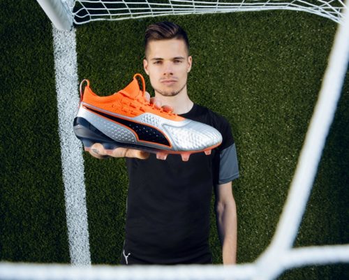 batch_18AW_PR_TS_Football_PUMAONE_Q3_Weigl_00455