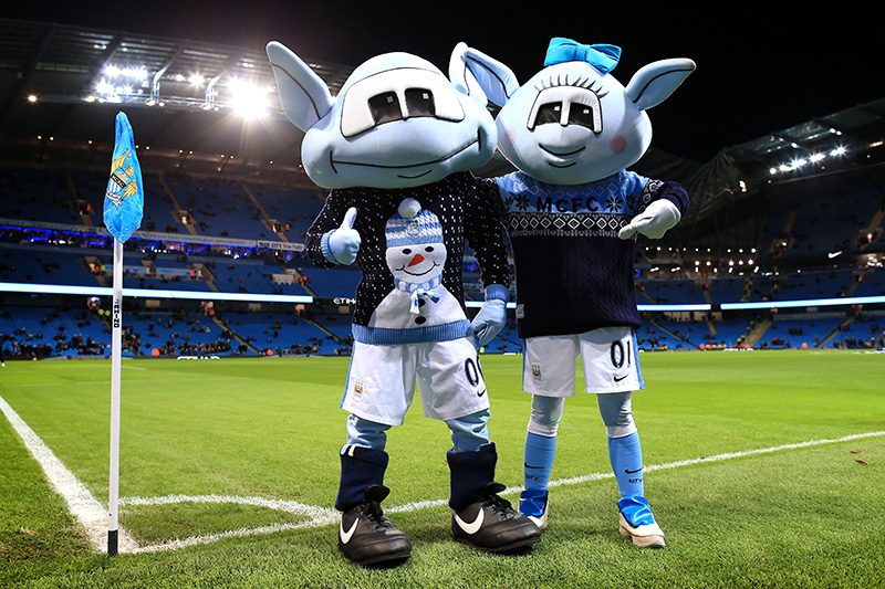 写真・3枚目】“宇宙人”から“ハンマー戦士”まで…クセ者がそろうプレミア