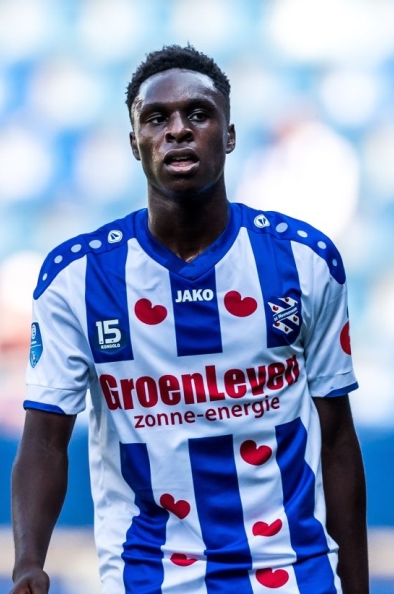 ロドニー・コンゴロの写真