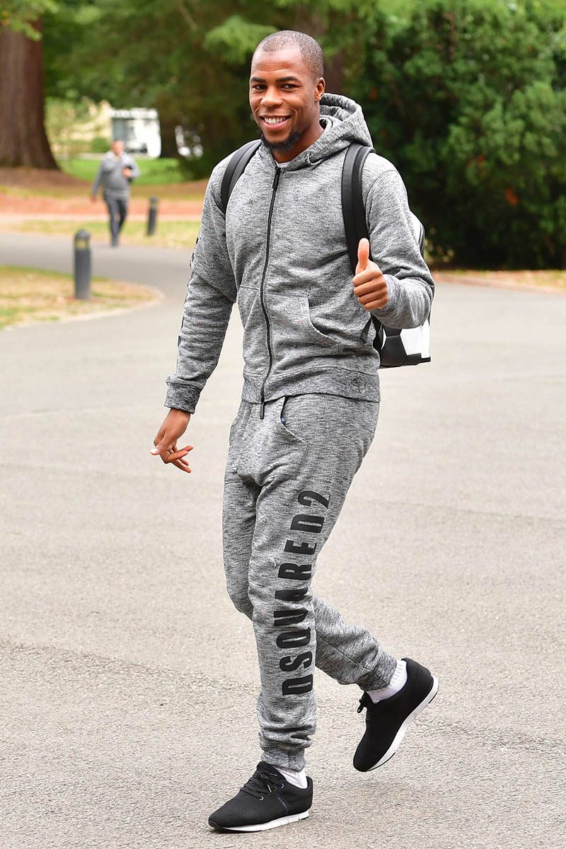 France Soccer Team - Team arrival