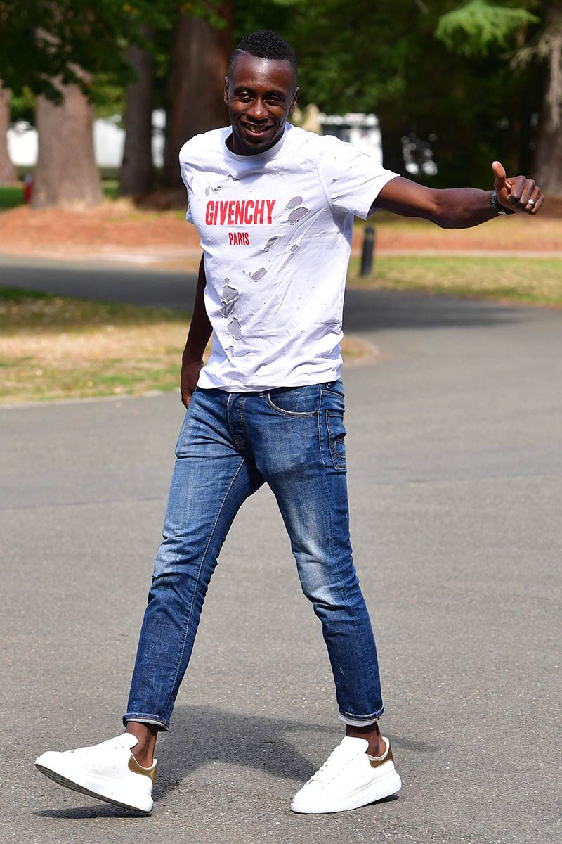 France Soccer Team - Team arrival