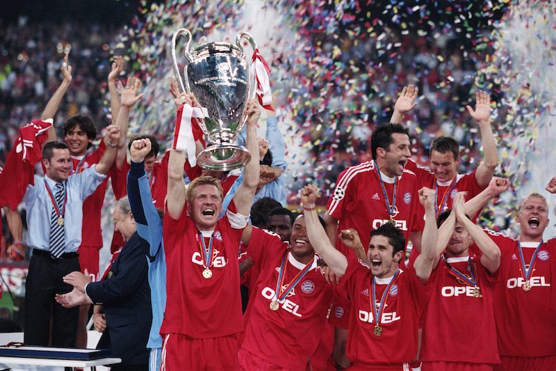 Soccer - 2000-2001 Champions League: Bayern Munich vs. FC Valencia