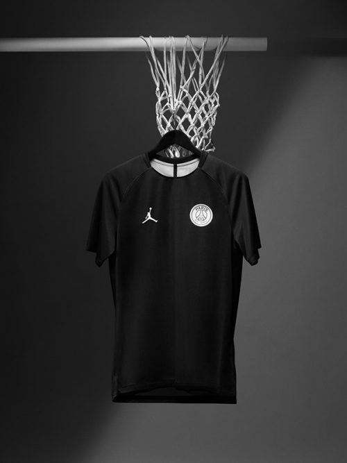 Jordan_Brand__Paris_Saint-Germain_as_its_First-Ever_Football_Club_Soccer_26_81737