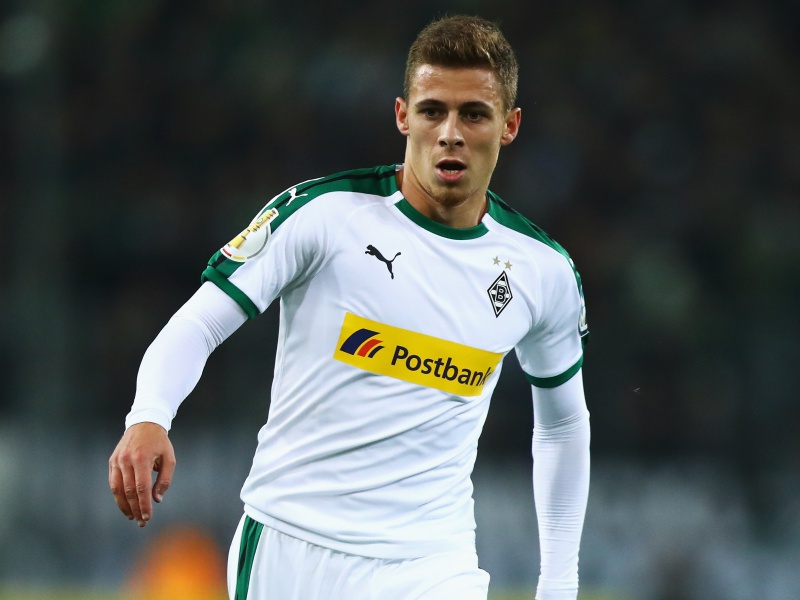 トルガン・アザール