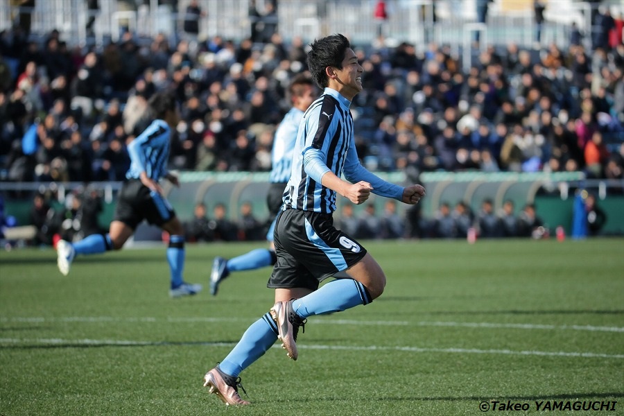 写真ギャラリー 18 12 31 第97回全国高校サッカー選手権大会 1回戦 遠野 0 4 岡山学芸館 サッカーキング