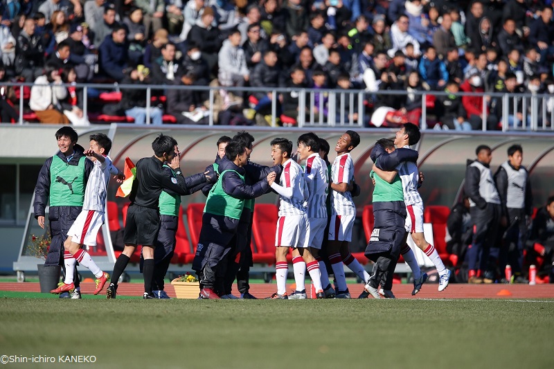 坂下＆高橋弾で尚志が完封勝利！　“赤い彗星”東福岡は2年連続2回戦敗退