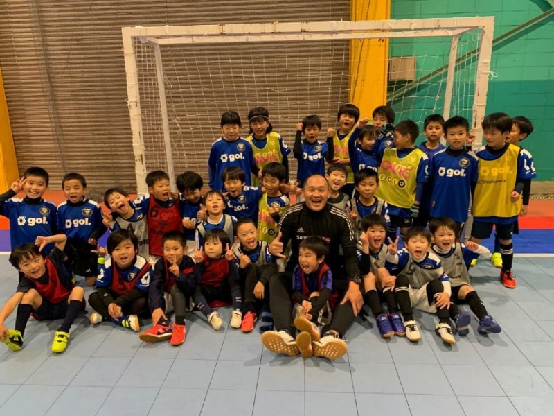 闘将“アッキー”が子どもたちと笑顔でサッカー…秋田豊が練馬区のイベントに登場！