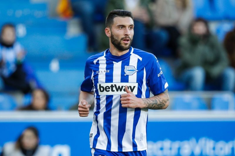 Deportivo Alaves v Valencia - La Liga Santander