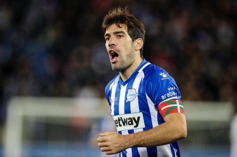 Deportivo Alaves v Valencia - La Liga Santander